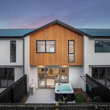 Stylish Townhouse With Hot Tub Christchurch Exterior foto