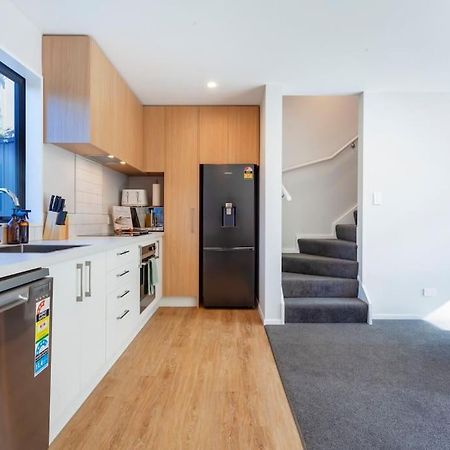 Stylish Townhouse With Hot Tub Christchurch Exterior foto