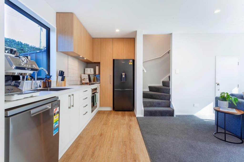 Stylish Townhouse With Hot Tub Christchurch Exterior foto
